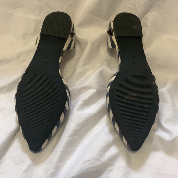 Size 6 Merona Flats - Picture 4 of 4